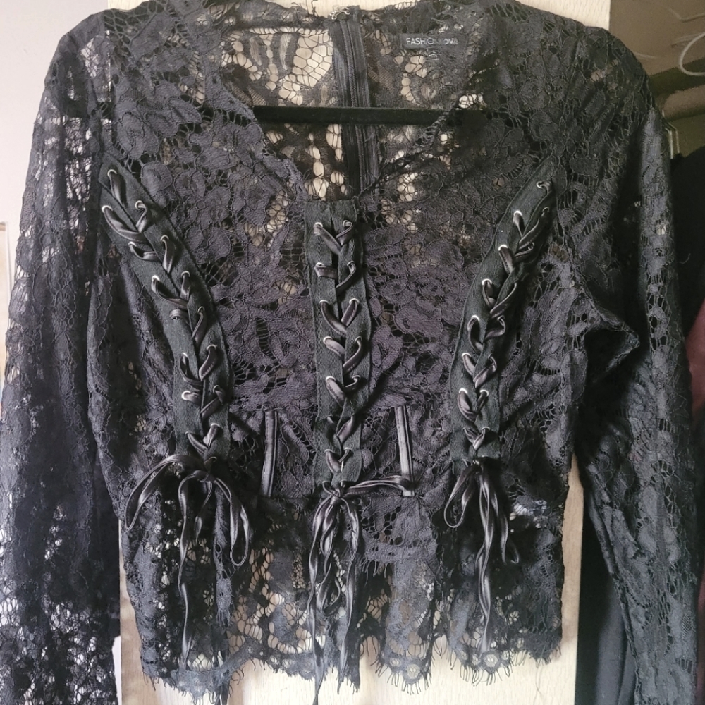 Fashion Nova black lace crop top, size large